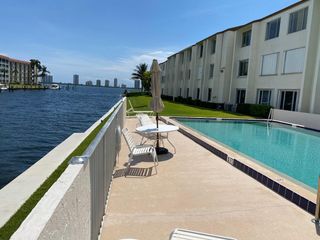 125 Shore Court 304b, North Palm Beach, FL 33408