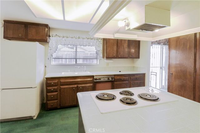 3120 Pierce Avenue, Costa Mesa, CA 92626