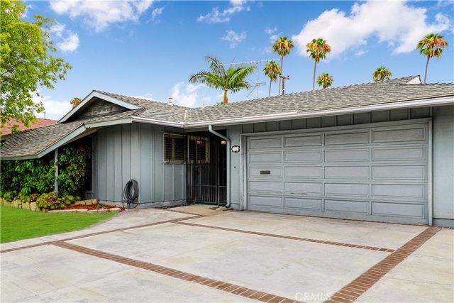 3120 Pierce Avenue, Costa Mesa, CA 92626