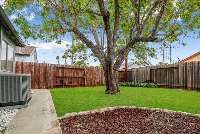 3120 Pierce Avenue, Costa Mesa, CA 92626