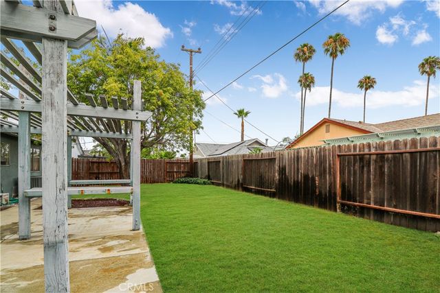 3120 Pierce Avenue, Costa Mesa, CA 92626