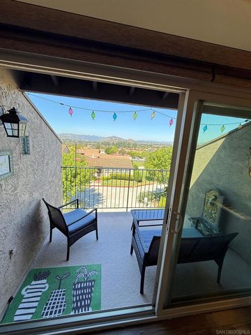 17337 Plaza Maria, San Diego, CA 92128