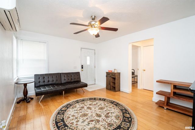 805 E FAIROAKS Avenue, Peoria, IL 61603