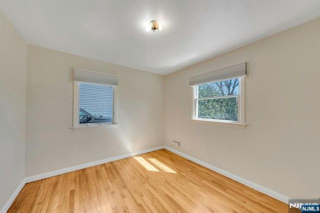 20 Kievit Road, Wayne, NJ 07470