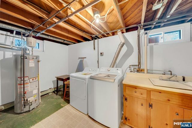 20 Kievit Road, Wayne, NJ 07470
