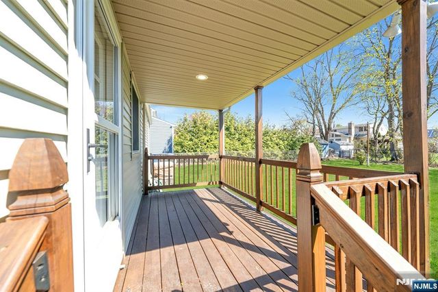 20 Kievit Road, Wayne, NJ 07470