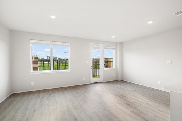 3119 Quiet Sunset Dr, Houston, TX 77080