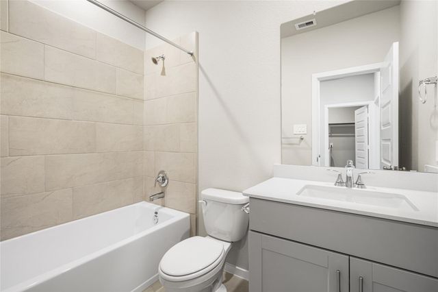 3119 Quiet Sunset Dr, Houston, TX 77080