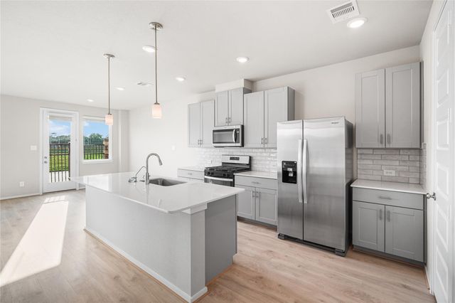 3119 Quiet Sunset Dr, Houston, TX 77080