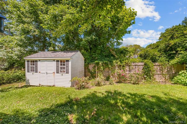 47 Floral Road, Rocky Point, NY 11778
