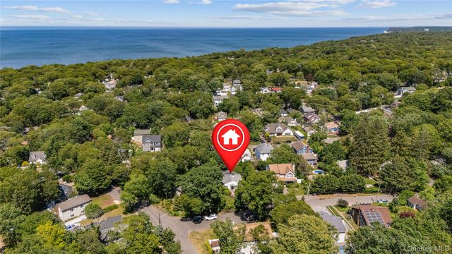 47 Floral Road, Rocky Point, NY 11778