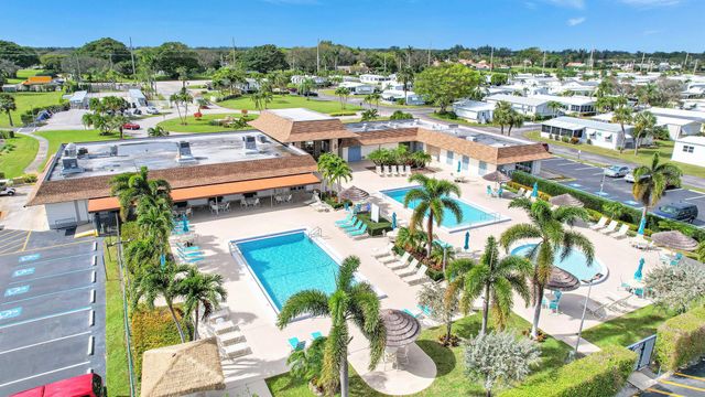 18005 Huapi Bay, Boynton Beach, FL 33436