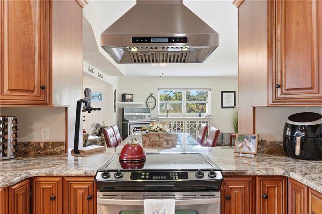 8342 W LAKE MARION ROAD, Haines City, FL 33844