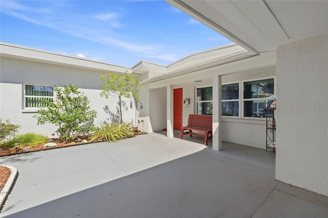 8342 W LAKE MARION ROAD, Haines City, FL 33844