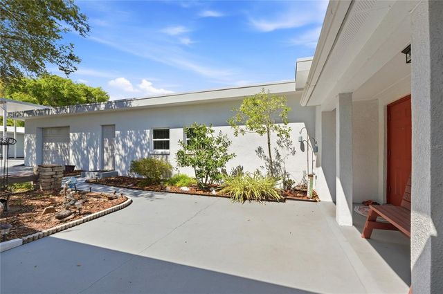 8342 W LAKE MARION ROAD, Haines City, FL 33844