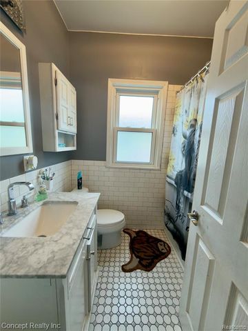 29154 Van Riper Street, Flat Rock, MI 48134