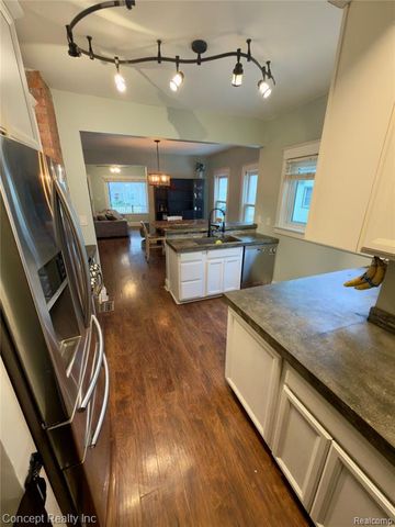 29154 Van Riper Street, Flat Rock, MI 48134