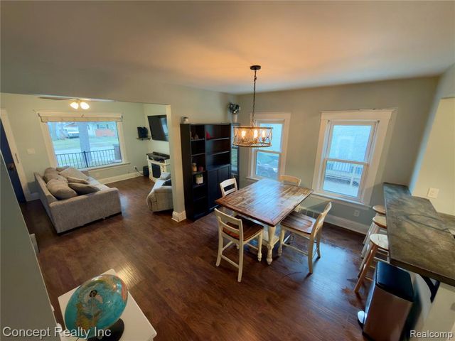 29154 Van Riper Street, Flat Rock, MI 48134