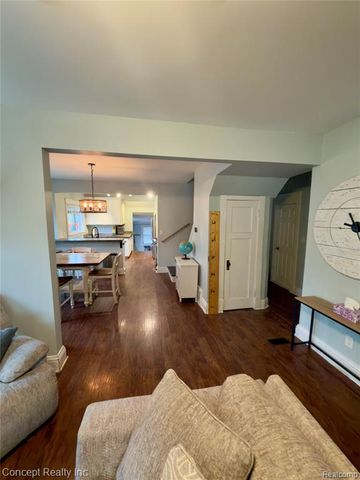 29154 Van Riper Street, Flat Rock, MI 48134