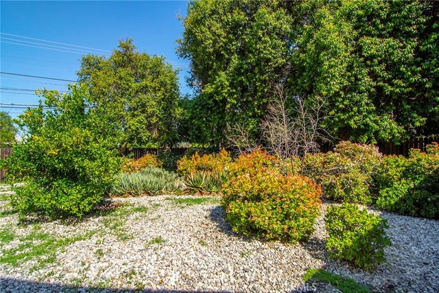 23001 Vanowen Street, West Hills, CA 91307