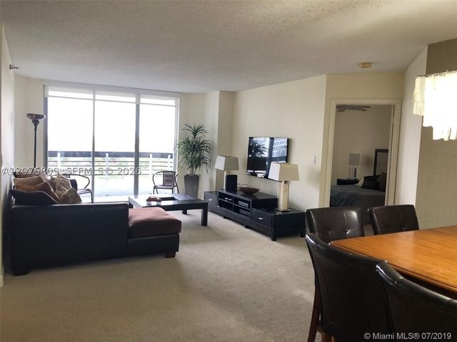 3530 Mystic Pointe Dr 1008, Aventura, FL 33180