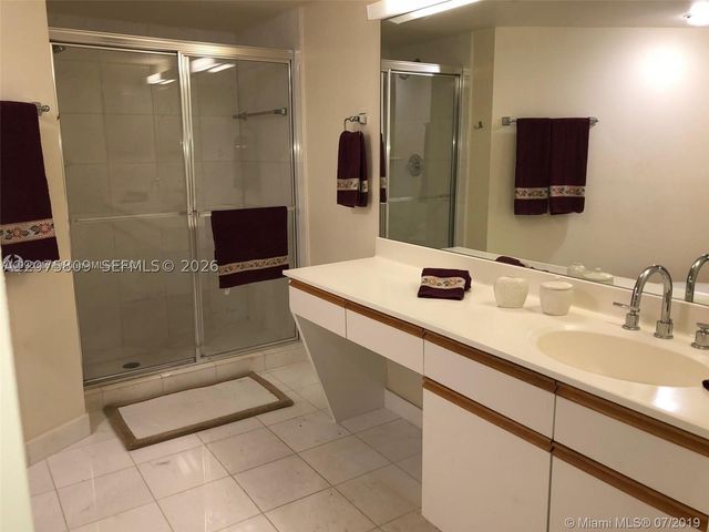 3530 Mystic Pointe Dr 1008, Aventura, FL 33180