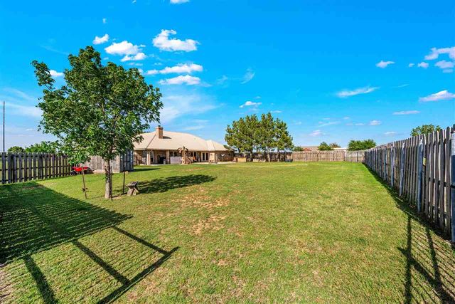 15897 W Gore Blvd, Cache, OK 73527