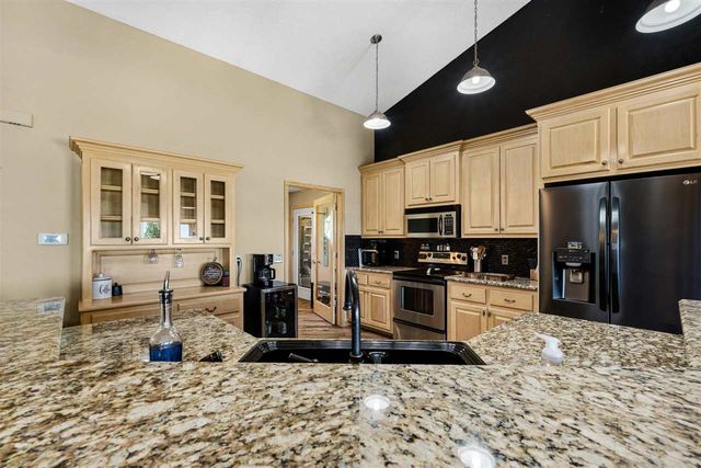 15897 W Gore Blvd, Cache, OK 73527