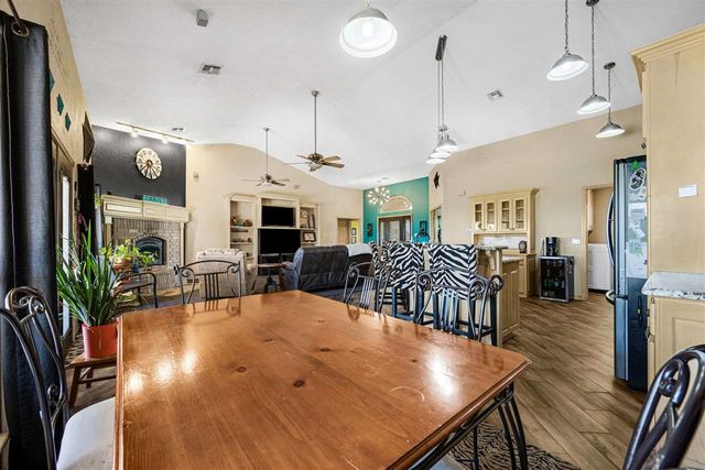 15897 W Gore Blvd, Cache, OK 73527