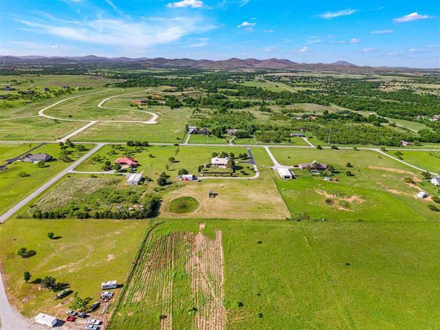 15897 W Gore Blvd, Cache, OK 73527