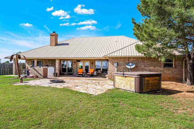15897 W Gore Blvd, Cache, OK 73527