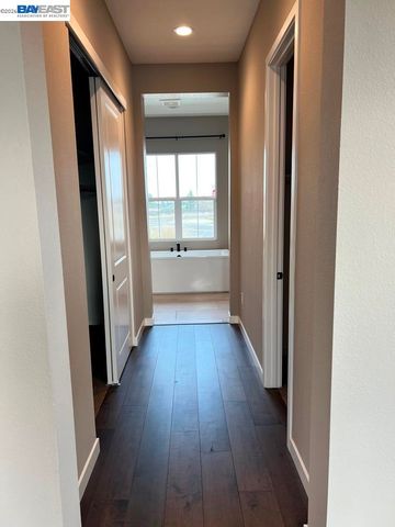 3125 Delta Coves Dr, Bethel Island, CA 94511