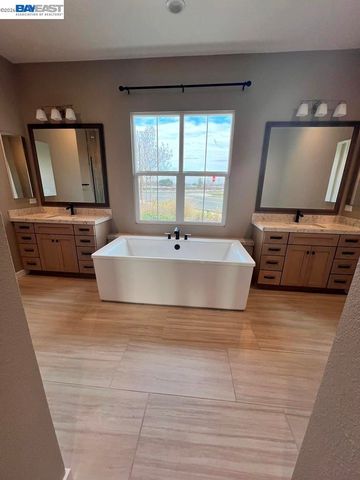 3125 Delta Coves Dr, Bethel Island, CA 94511
