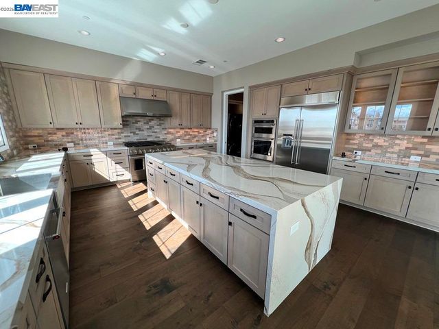 3125 Delta Coves Dr, Bethel Island, CA 94511