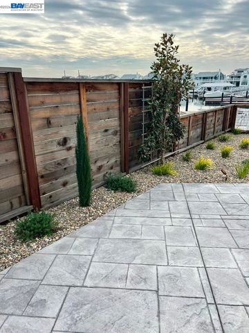 3125 Delta Coves Dr, Bethel Island, CA 94511