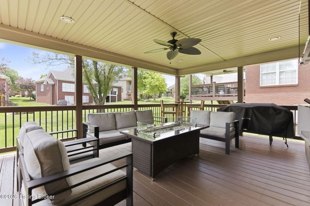 11037 Perwinkle Ln, Louisville, KY 40291