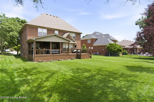 11037 Perwinkle Ln, Louisville, KY 40291