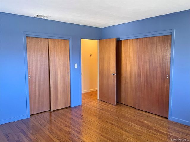 48 Old Town Lane, Huntington, NY 11743