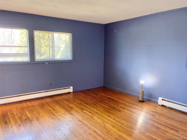 48 Old Town Lane, Huntington, NY 11743