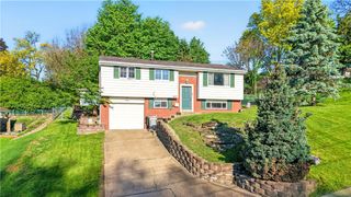 417 Peters Dr, Shaler, PA 15116