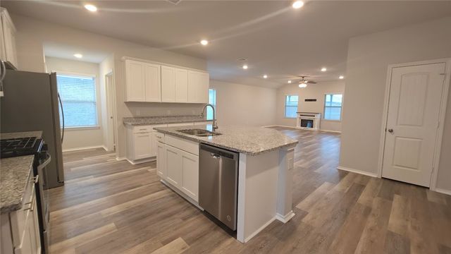 2413 Mulligan Lane, Navasota, TX 77868