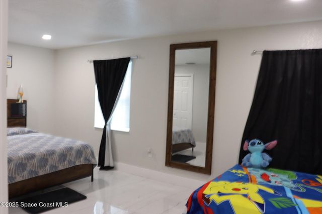 363 Royal Street SE, Palm Bay, FL 32909