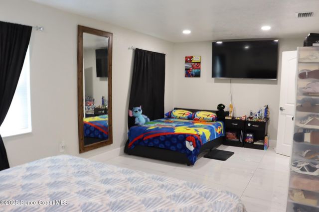 363 Royal Street SE, Palm Bay, FL 32909