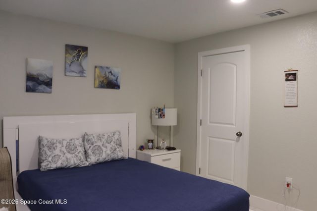 363 Royal Street SE, Palm Bay, FL 32909