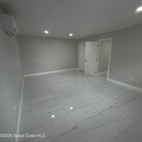363 Royal Street SE, Palm Bay, FL 32909