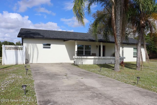 363 Royal Street SE, Palm Bay, FL 32909