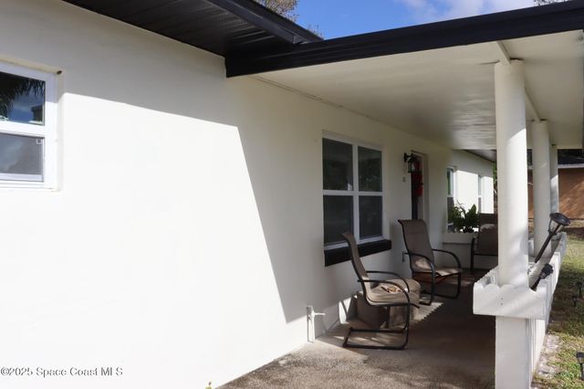 363 Royal Street SE, Palm Bay, FL 32909