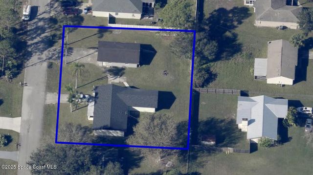 363 Royal Street SE, Palm Bay, FL 32909