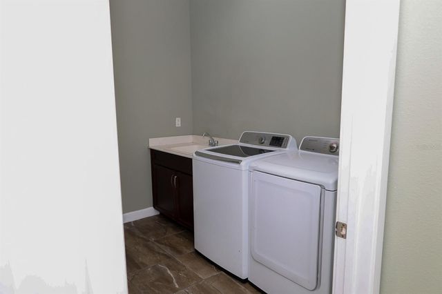 2141 SHERBROOK AVENUE, Davenport, FL 33837