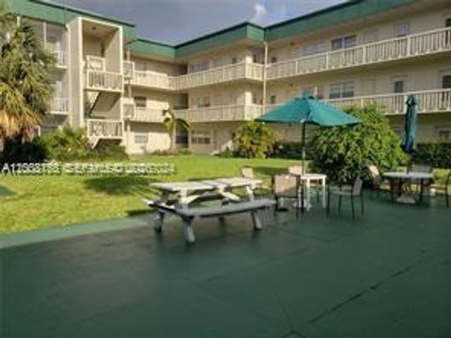 1450 Atlantic Shores Blvd 201, Hallandale Beach, FL 33009